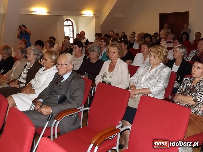 Zdjęcie w galerii na portalu naszraciborz.pl: Medyk w Raciborzu ma już 50 lat!  wiadomości z regionu