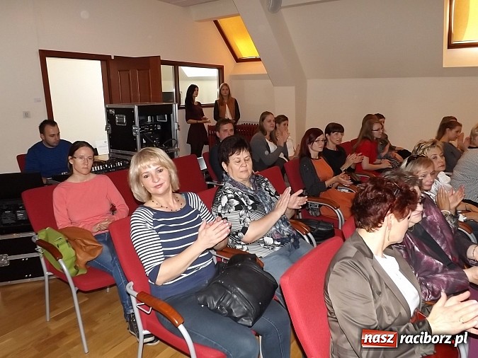 Zdjęcie w galerii na portalu naszraciborz.pl: Medyk w Raciborzu ma już 50 lat!  wiadomości z regionu