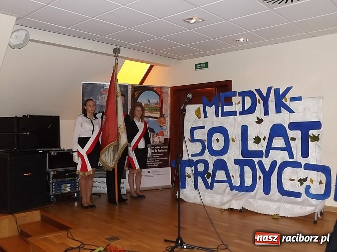 Zdjęcie w galerii na portalu naszraciborz.pl: Medyk w Raciborzu ma już 50 lat!  wiadomości z regionu