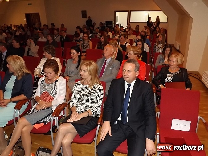 Zdjęcie w galerii na portalu naszraciborz.pl: Medyk w Raciborzu ma już 50 lat!  wiadomości z regionu