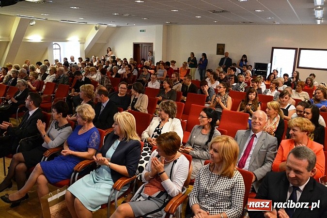 Zdjęcie w galerii na portalu naszraciborz.pl: Medyk w Raciborzu ma już 50 lat!  wiadomości z regionu