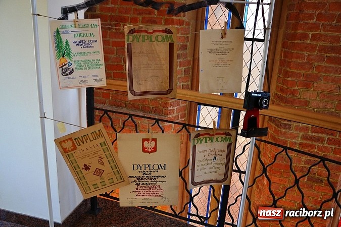 Zdjęcie w galerii na portalu naszraciborz.pl: Medyk w Raciborzu ma już 50 lat!  wiadomości z regionu