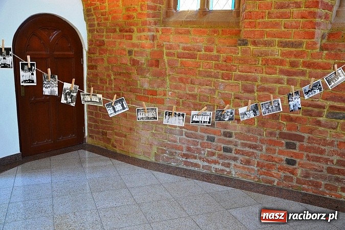 Zdjęcie w galerii na portalu naszraciborz.pl: Medyk w Raciborzu ma już 50 lat!  wiadomości z regionu