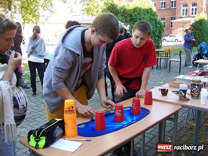Zdjęcie w galerii na portalu naszraciborz.pl: Festyn rodzinny z okazji Dnia Papieskiego w G 5 wiadomości z regionu