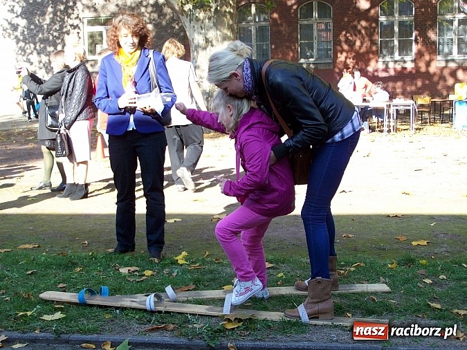 Zdjęcie w galerii na portalu naszraciborz.pl: Festyn rodzinny z okazji Dnia Papieskiego w G 5 wiadomości z regionu