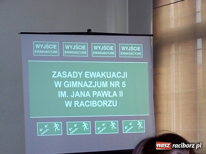 Zdjęcie w galerii na portalu naszraciborz.pl: Co wiem o ochronie przeciwpożarowej i zasadach ewakuacji w G5? wiadomości z regionu