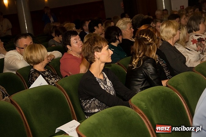 Zdjęcie w galerii na portalu naszraciborz.pl: Miejskie obchody Dnia Edukacji Narodowej wiadomości z regionu