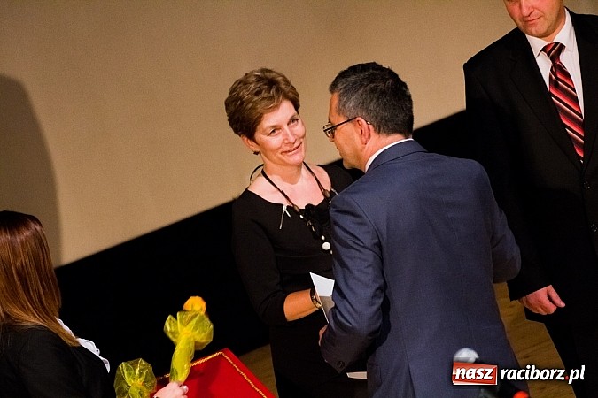 Zdjęcie w galerii na portalu naszraciborz.pl: Miejskie obchody Dnia Edukacji Narodowej wiadomości z regionu