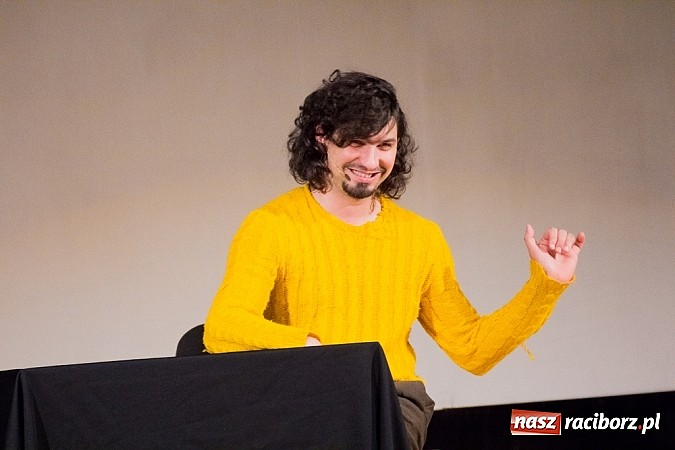 Zdjęcie w galerii na portalu naszraciborz.pl: Łowcy. B bawili publiczność w RCK wiadomości z regionu