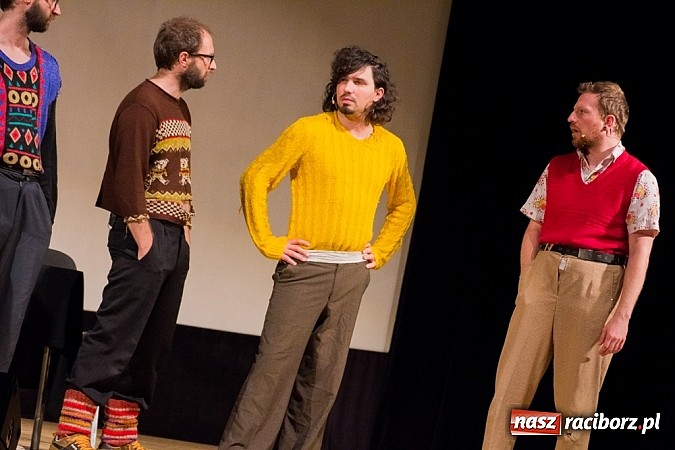 Zdjęcie w galerii na portalu naszraciborz.pl: Łowcy. B bawili publiczność w RCK wiadomości z regionu