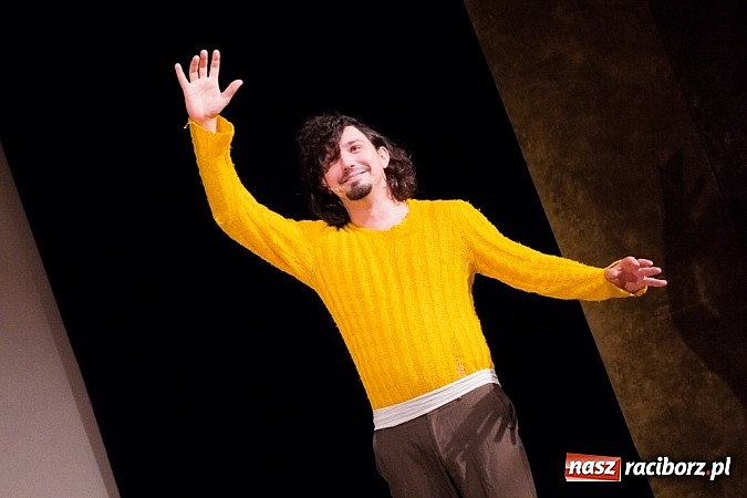 Zdjęcie w galerii na portalu naszraciborz.pl: Łowcy. B bawili publiczność w RCK wiadomości z regionu