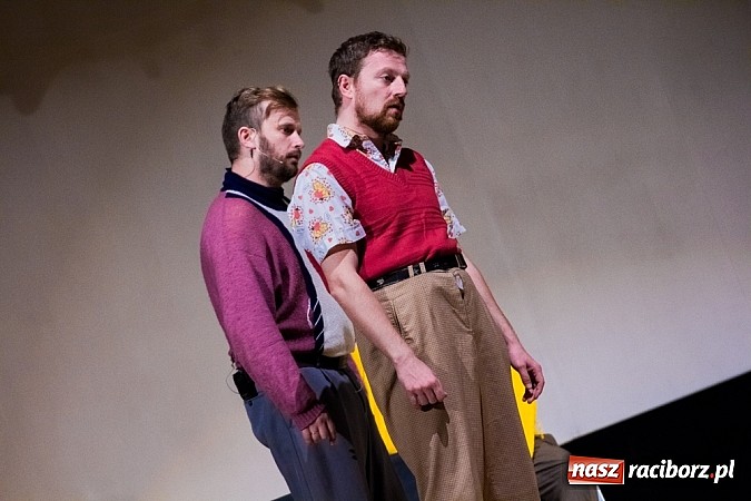 Zdjęcie w galerii na portalu naszraciborz.pl: Łowcy. B bawili publiczność w RCK wiadomości z regionu