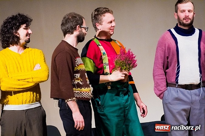 Zdjęcie w galerii na portalu naszraciborz.pl: Łowcy. B bawili publiczność w RCK wiadomości z regionu