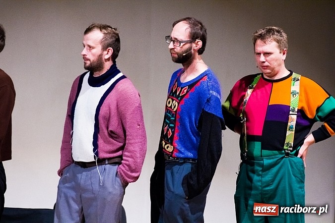 Zdjęcie w galerii na portalu naszraciborz.pl: Łowcy. B bawili publiczność w RCK wiadomości z regionu