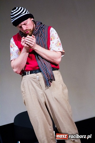 Zdjęcie w galerii na portalu naszraciborz.pl: Łowcy. B bawili publiczność w RCK wiadomości z regionu