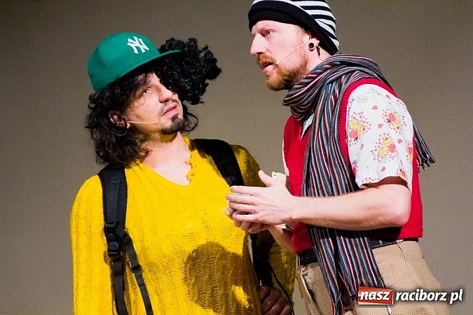 Zdjęcie w galerii na portalu naszraciborz.pl: Łowcy. B bawili publiczność w RCK wiadomości z regionu