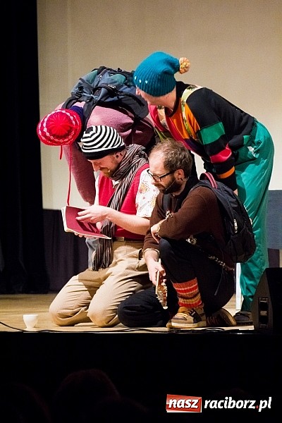 Zdjęcie w galerii na portalu naszraciborz.pl: Łowcy. B bawili publiczność w RCK wiadomości z regionu