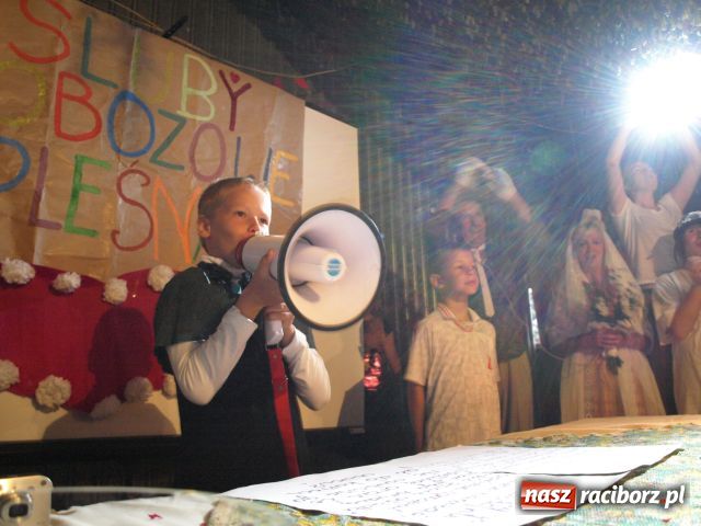 Zdjęcie w galerii na portalu naszraciborz.pl: PLEŚNA 2009 - fotoreportaż wiadomości z regionu
