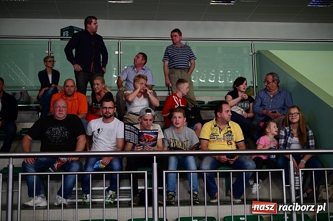 Zdjęcie w galerii na portalu naszraciborz.pl: Wielkie zapaśnicze show w Arenie Rafako. Polska vs reszta świata 4:5 wiadomości z regionu