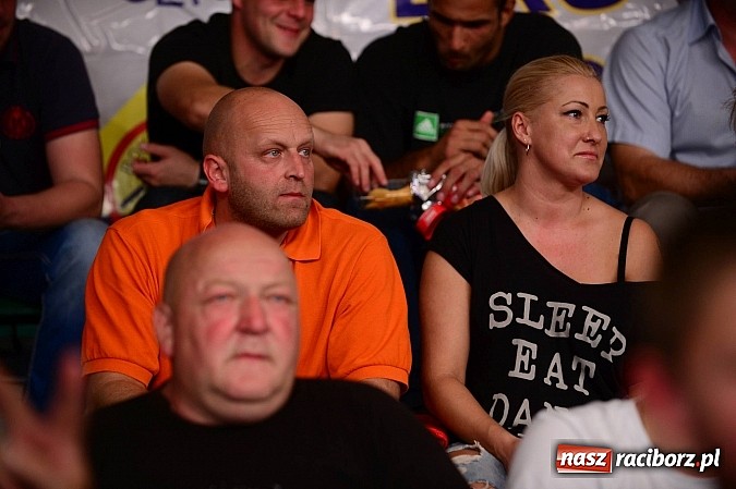 Zdjęcie w galerii na portalu naszraciborz.pl: Wielkie zapaśnicze show w Arenie Rafako. Polska vs reszta świata 4:5 wiadomości z regionu