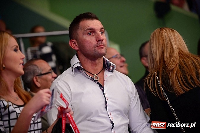 Zdjęcie w galerii na portalu naszraciborz.pl: Wielkie zapaśnicze show w Arenie Rafako. Polska vs reszta świata 4:5 wiadomości z regionu