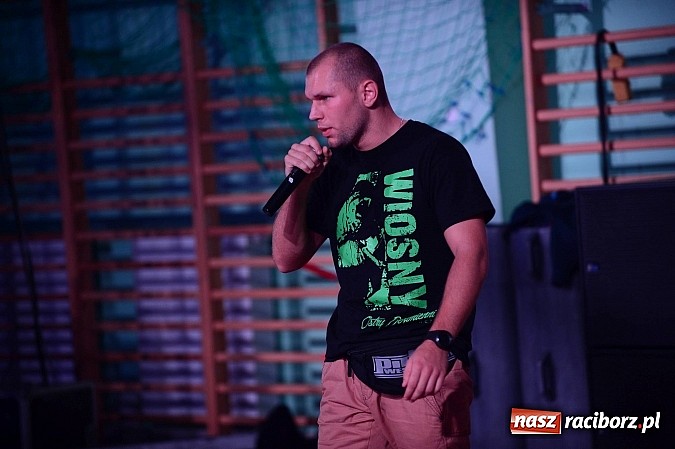 Zdjęcie w galerii na portalu naszraciborz.pl: Wielkie zapaśnicze show w Arenie Rafako. Polska vs reszta świata 4:5 wiadomości z regionu