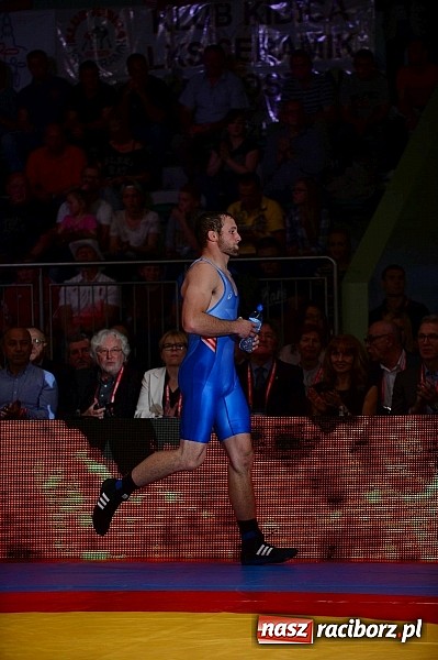 Zdjęcie w galerii na portalu naszraciborz.pl: Wielkie zapaśnicze show w Arenie Rafako. Polska vs reszta świata 4:5 wiadomości z regionu