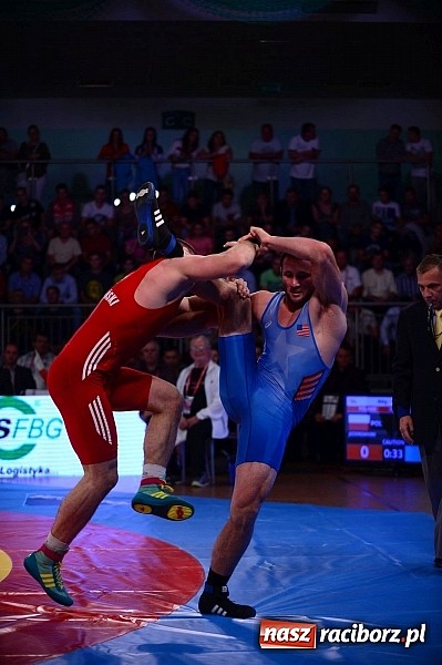 Zdjęcie w galerii na portalu naszraciborz.pl: Wielkie zapaśnicze show w Arenie Rafako. Polska vs reszta świata 4:5 wiadomości z regionu