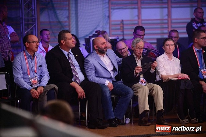 Zdjęcie w galerii na portalu naszraciborz.pl: Wielkie zapaśnicze show w Arenie Rafako. Polska vs reszta świata 4:5 wiadomości z regionu