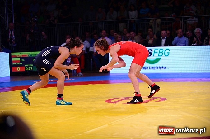 Zdjęcie w galerii na portalu naszraciborz.pl: Wielkie zapaśnicze show w Arenie Rafako. Polska vs reszta świata 4:5 wiadomości z regionu