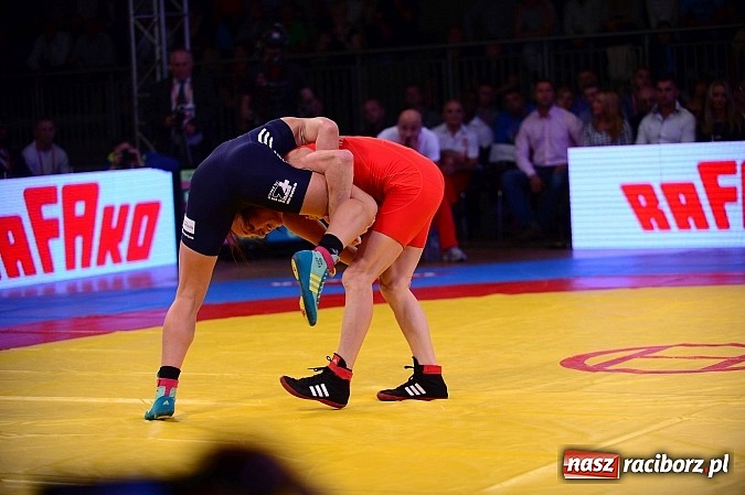 Zdjęcie w galerii na portalu naszraciborz.pl: Wielkie zapaśnicze show w Arenie Rafako. Polska vs reszta świata 4:5 wiadomości z regionu