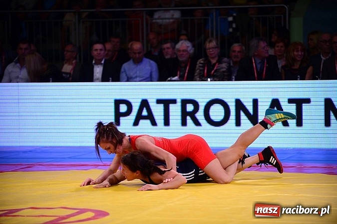 Zdjęcie w galerii na portalu naszraciborz.pl: Wielkie zapaśnicze show w Arenie Rafako. Polska vs reszta świata 4:5 wiadomości z regionu