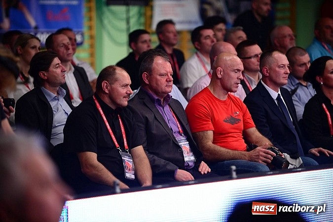 Zdjęcie w galerii na portalu naszraciborz.pl: Wielkie zapaśnicze show w Arenie Rafako. Polska vs reszta świata 4:5 wiadomości z regionu