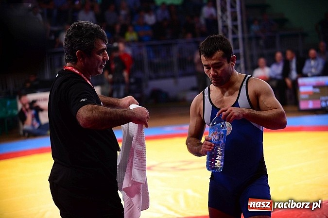 Zdjęcie w galerii na portalu naszraciborz.pl: Wielkie zapaśnicze show w Arenie Rafako. Polska vs reszta świata 4:5 wiadomości z regionu