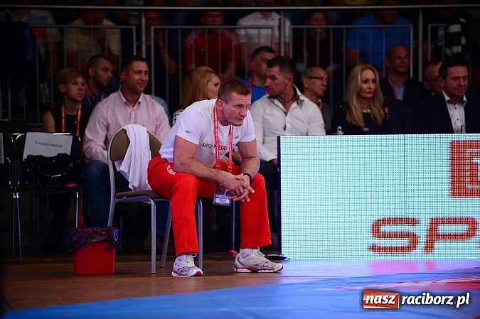 Zdjęcie w galerii na portalu naszraciborz.pl: Wielkie zapaśnicze show w Arenie Rafako. Polska vs reszta świata 4:5 wiadomości z regionu