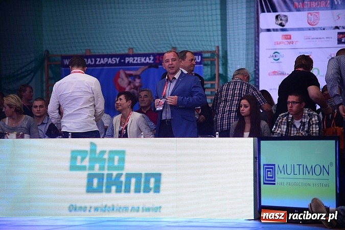 Zdjęcie w galerii na portalu naszraciborz.pl: Wielkie zapaśnicze show w Arenie Rafako. Polska vs reszta świata 4:5 wiadomości z regionu