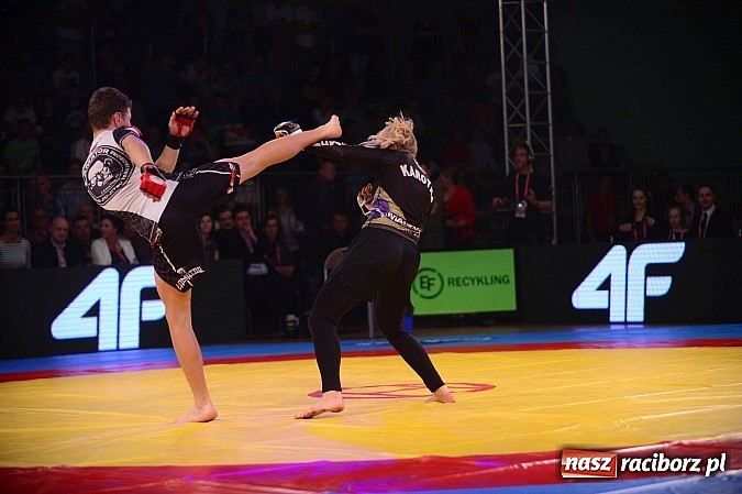 Zdjęcie w galerii na portalu naszraciborz.pl: Wielkie zapaśnicze show w Arenie Rafako. Polska vs reszta świata 4:5 wiadomości z regionu