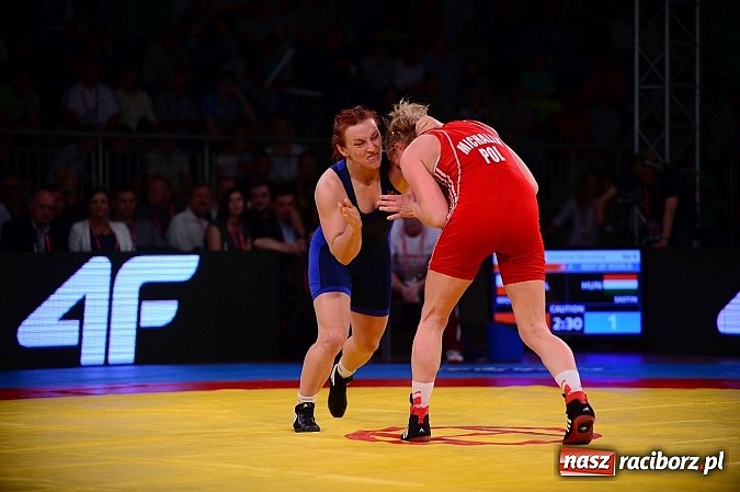 Zdjęcie w galerii na portalu naszraciborz.pl: Wielkie zapaśnicze show w Arenie Rafako. Polska vs reszta świata 4:5 wiadomości z regionu