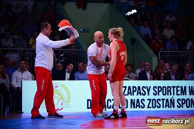 Zdjęcie w galerii na portalu naszraciborz.pl: Wielkie zapaśnicze show w Arenie Rafako. Polska vs reszta świata 4:5 wiadomości z regionu