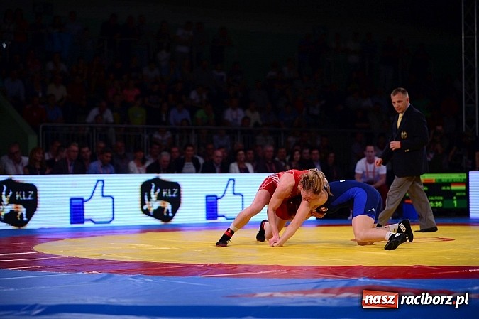 Zdjęcie w galerii na portalu naszraciborz.pl: Wielkie zapaśnicze show w Arenie Rafako. Polska vs reszta świata 4:5 wiadomości z regionu