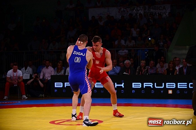 Zdjęcie w galerii na portalu naszraciborz.pl: Wielkie zapaśnicze show w Arenie Rafako. Polska vs reszta świata 4:5 wiadomości z regionu