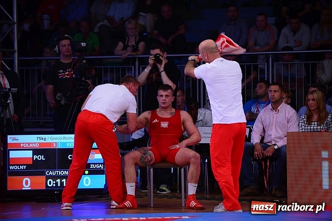 Zdjęcie w galerii na portalu naszraciborz.pl: Wielkie zapaśnicze show w Arenie Rafako. Polska vs reszta świata 4:5 wiadomości z regionu