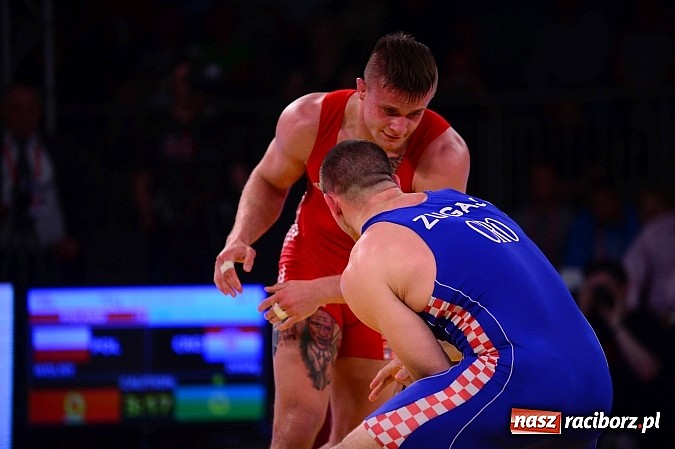 Zdjęcie w galerii na portalu naszraciborz.pl: Wielkie zapaśnicze show w Arenie Rafako. Polska vs reszta świata 4:5 wiadomości z regionu