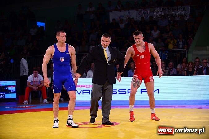 Zdjęcie w galerii na portalu naszraciborz.pl: Wielkie zapaśnicze show w Arenie Rafako. Polska vs reszta świata 4:5 wiadomości z regionu