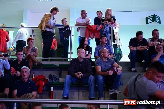 Zdjęcie w galerii na portalu naszraciborz.pl: Wielkie zapaśnicze show w Arenie Rafako. Polska vs reszta świata 4:5 wiadomości z regionu