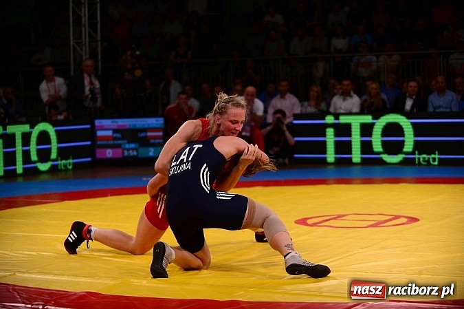 Zdjęcie w galerii na portalu naszraciborz.pl: Wielkie zapaśnicze show w Arenie Rafako. Polska vs reszta świata 4:5 wiadomości z regionu