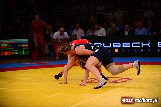 Zdjęcie w galerii na portalu naszraciborz.pl: Wielkie zapaśnicze show w Arenie Rafako. Polska vs reszta świata 4:5 wiadomości z regionu