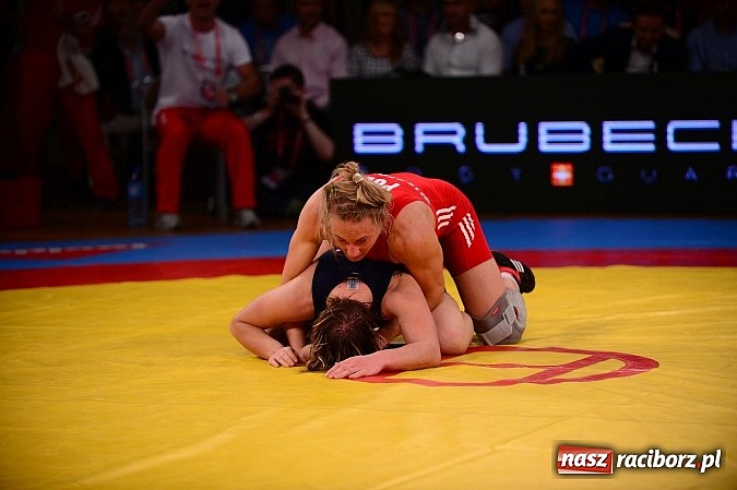 Zdjęcie w galerii na portalu naszraciborz.pl: Wielkie zapaśnicze show w Arenie Rafako. Polska vs reszta świata 4:5 wiadomości z regionu