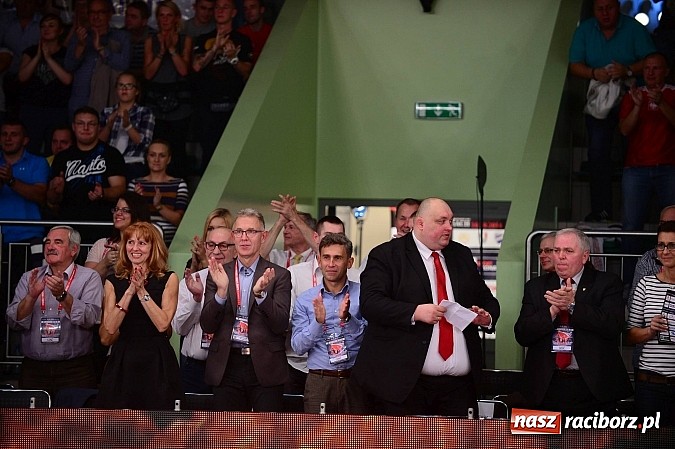 Zdjęcie w galerii na portalu naszraciborz.pl: Wielkie zapaśnicze show w Arenie Rafako. Polska vs reszta świata 4:5 wiadomości z regionu