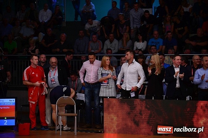 Zdjęcie w galerii na portalu naszraciborz.pl: Wielkie zapaśnicze show w Arenie Rafako. Polska vs reszta świata 4:5 wiadomości z regionu